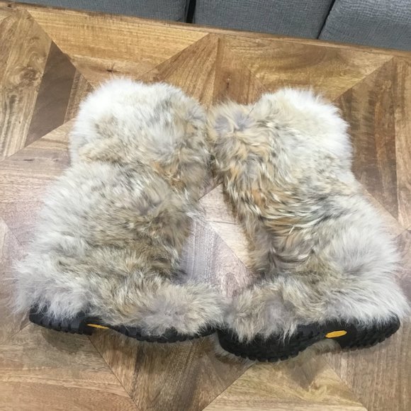 Vibram Shoes Gorsuch Vibram Fur Boots Size 1 New Poshmark